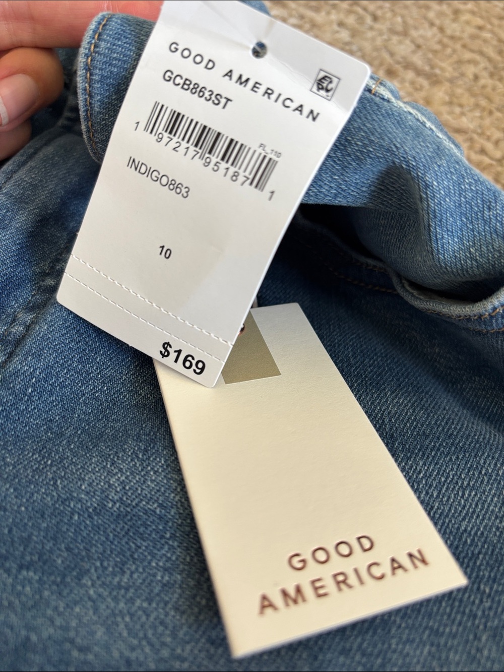 Good American classic bootcut jeans - Picture 9 of 10
